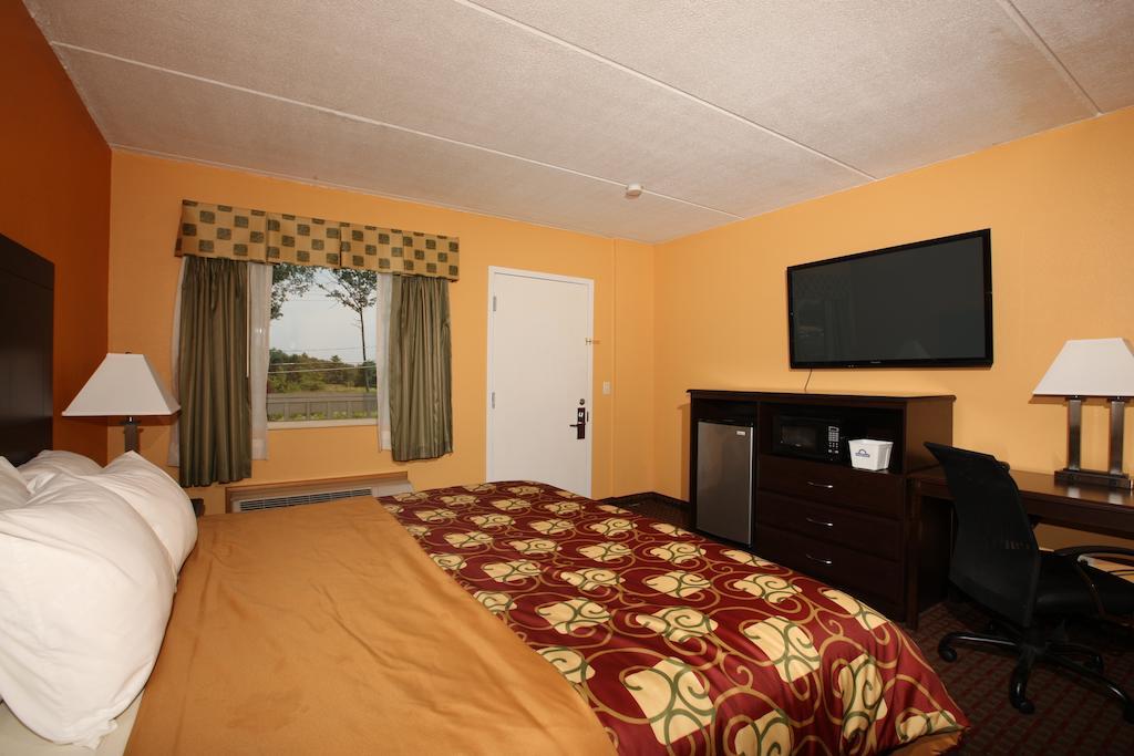 Blue Sky Inn Glens Falls-Saratoga-Lake George Chambre photo